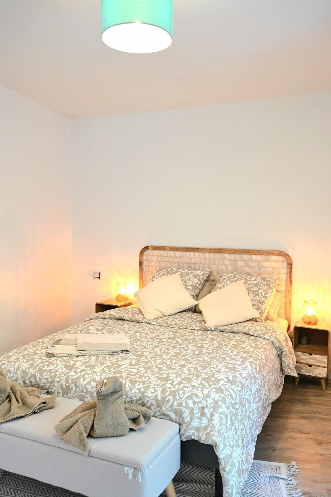 The Seaside Serenity - Calm & Charming Bay View Flat - Heart Of Villefranche Luaran gambar