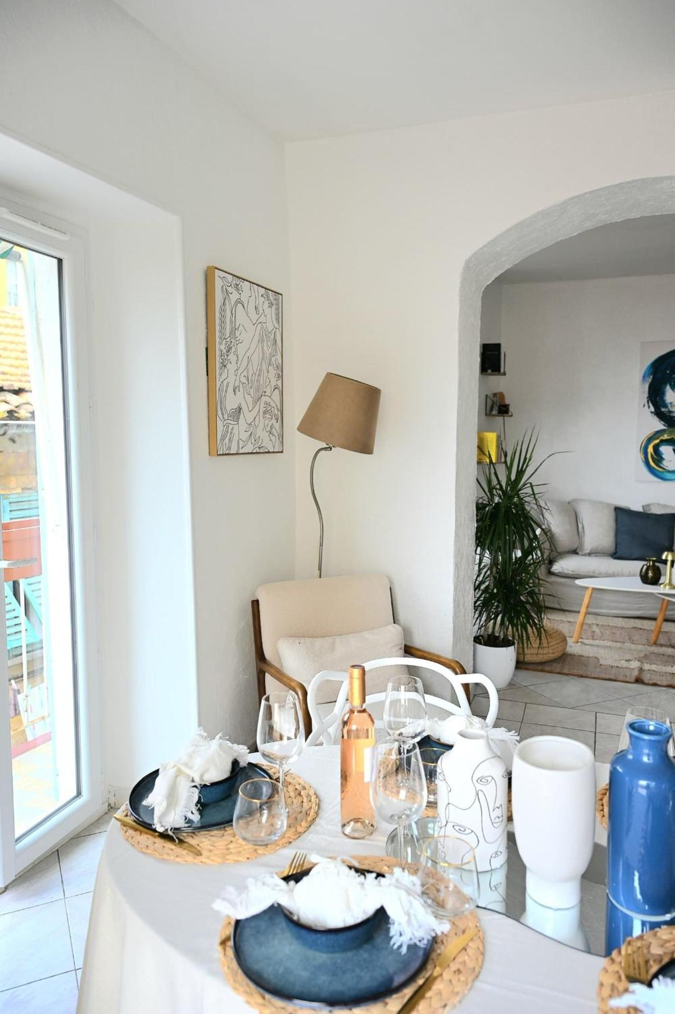 The Seaside Serenity - Calm & Charming Bay View Flat - Heart Of Villefranche Luaran gambar